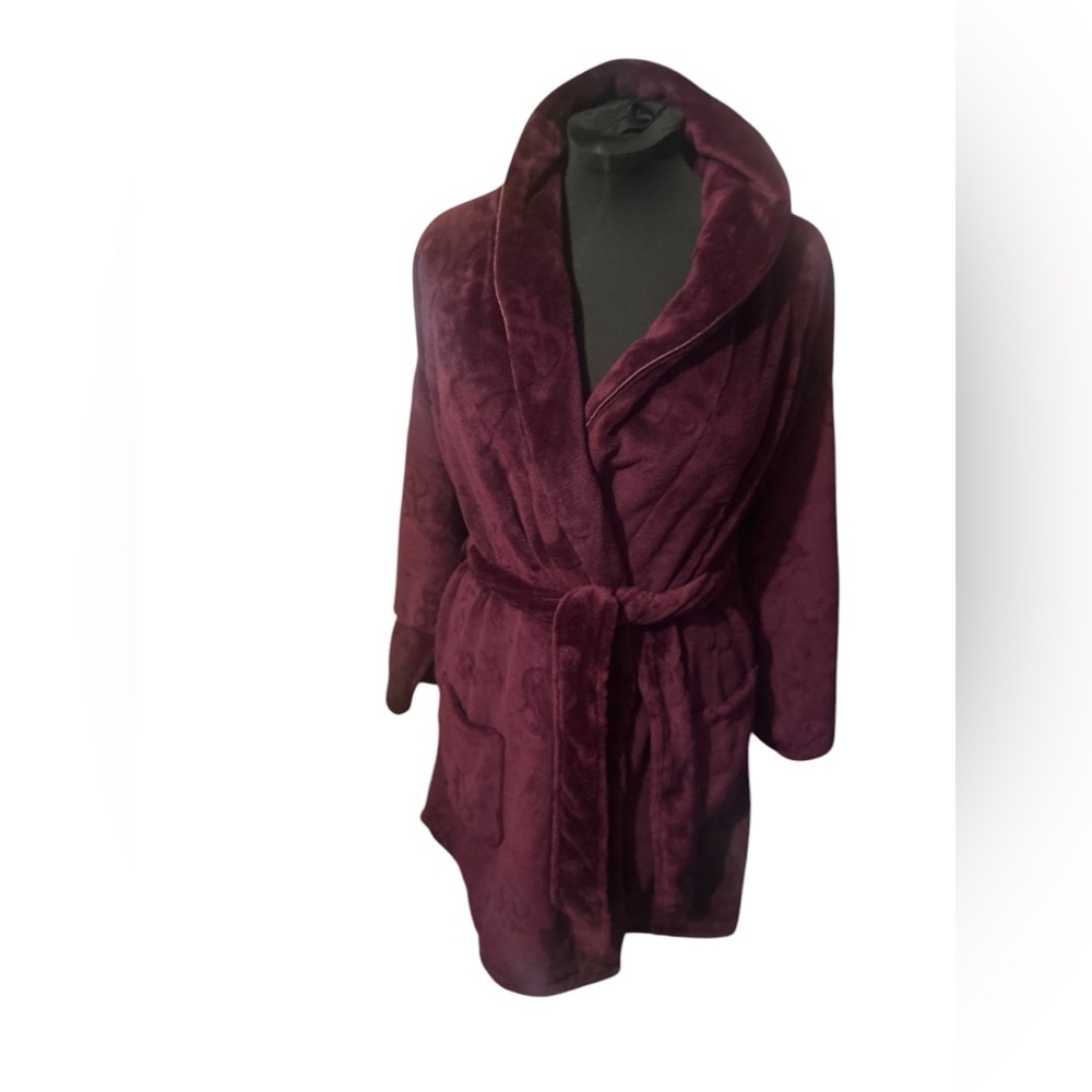 NWT Victoria’s Secret Burgundy Short Cozy Robe Size M/L